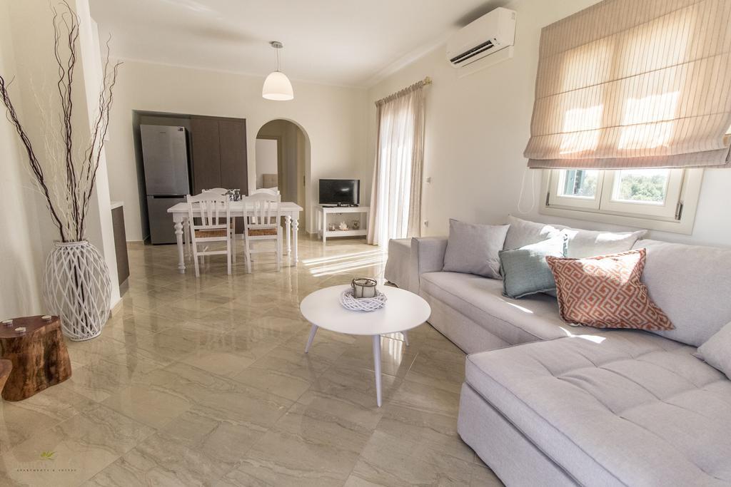 Iphimedeia Luxury Hotel & Suites Naxos City Exterior foto