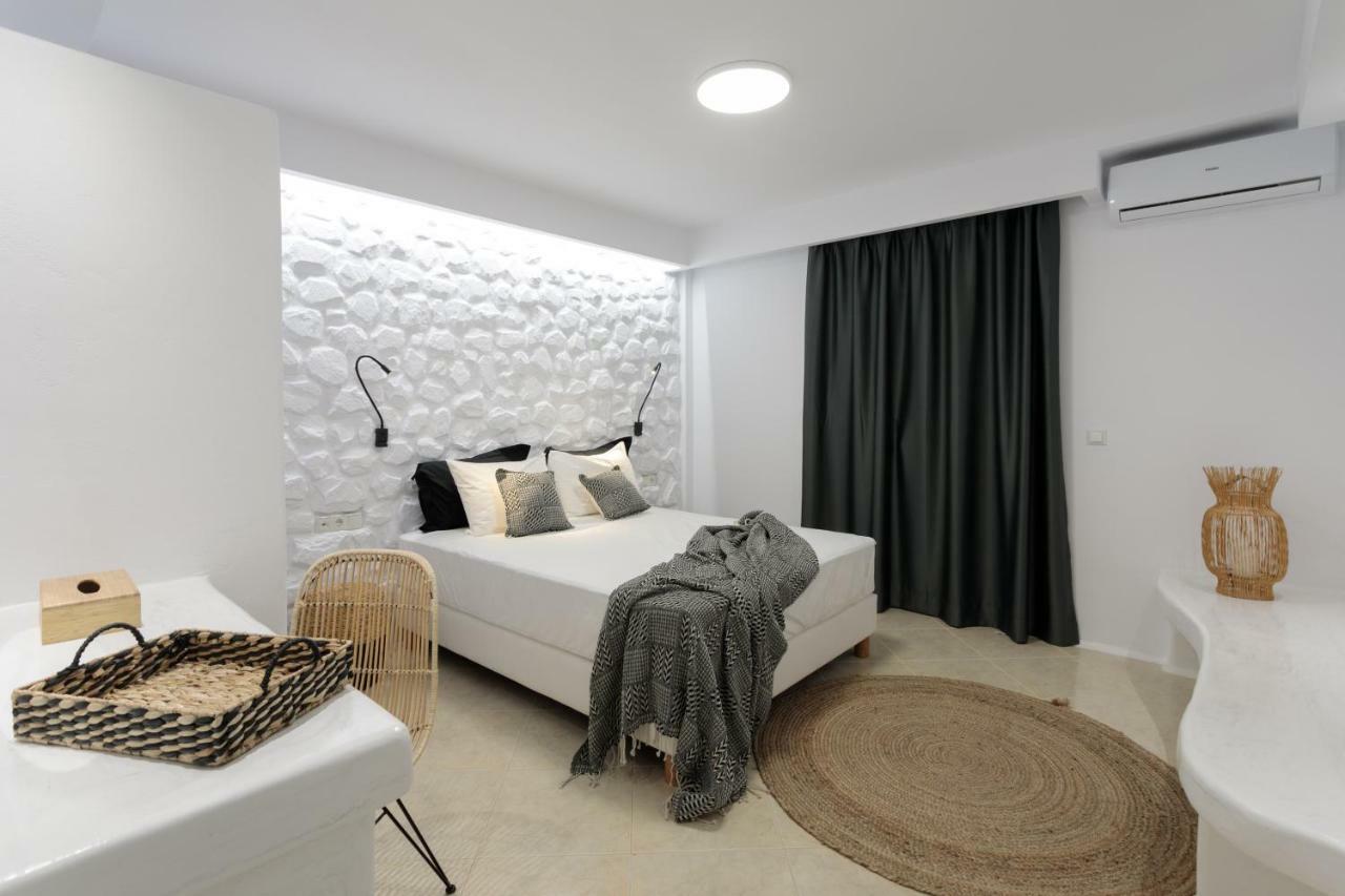 Iphimedeia Luxury Hotel & Suites Naxos City Exterior foto